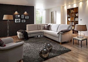 Herzstück eines jeden Wohnzimmers - Das SOFA.