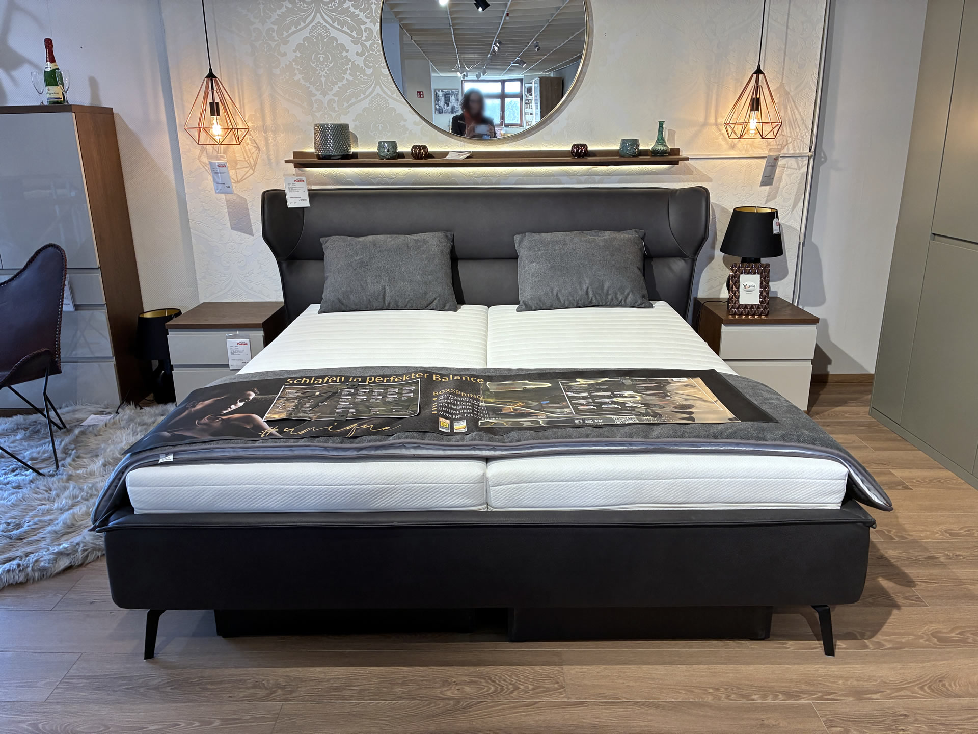 Polsterbett Hanka mit Bettkästen von Hukla